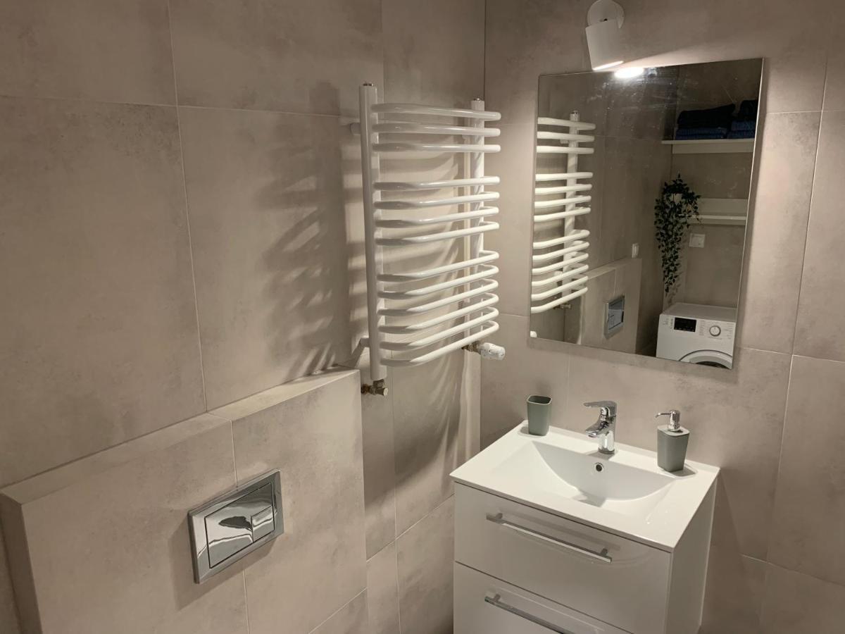 Apartament Pod Gwiazdami Daire Ostrów Wielkopolski Dış mekan fotoğraf