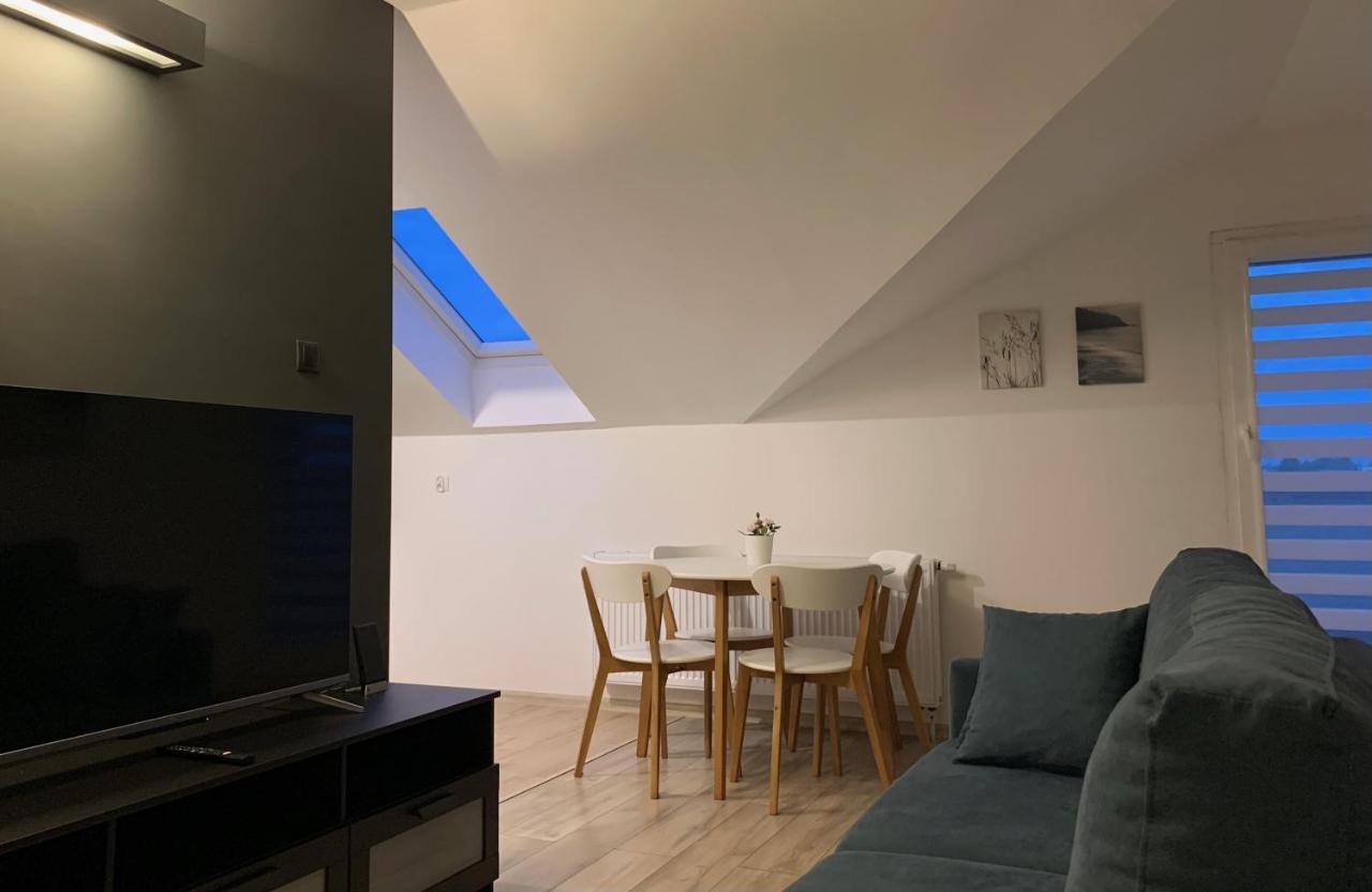 Apartament Pod Gwiazdami Daire Ostrów Wielkopolski Dış mekan fotoğraf