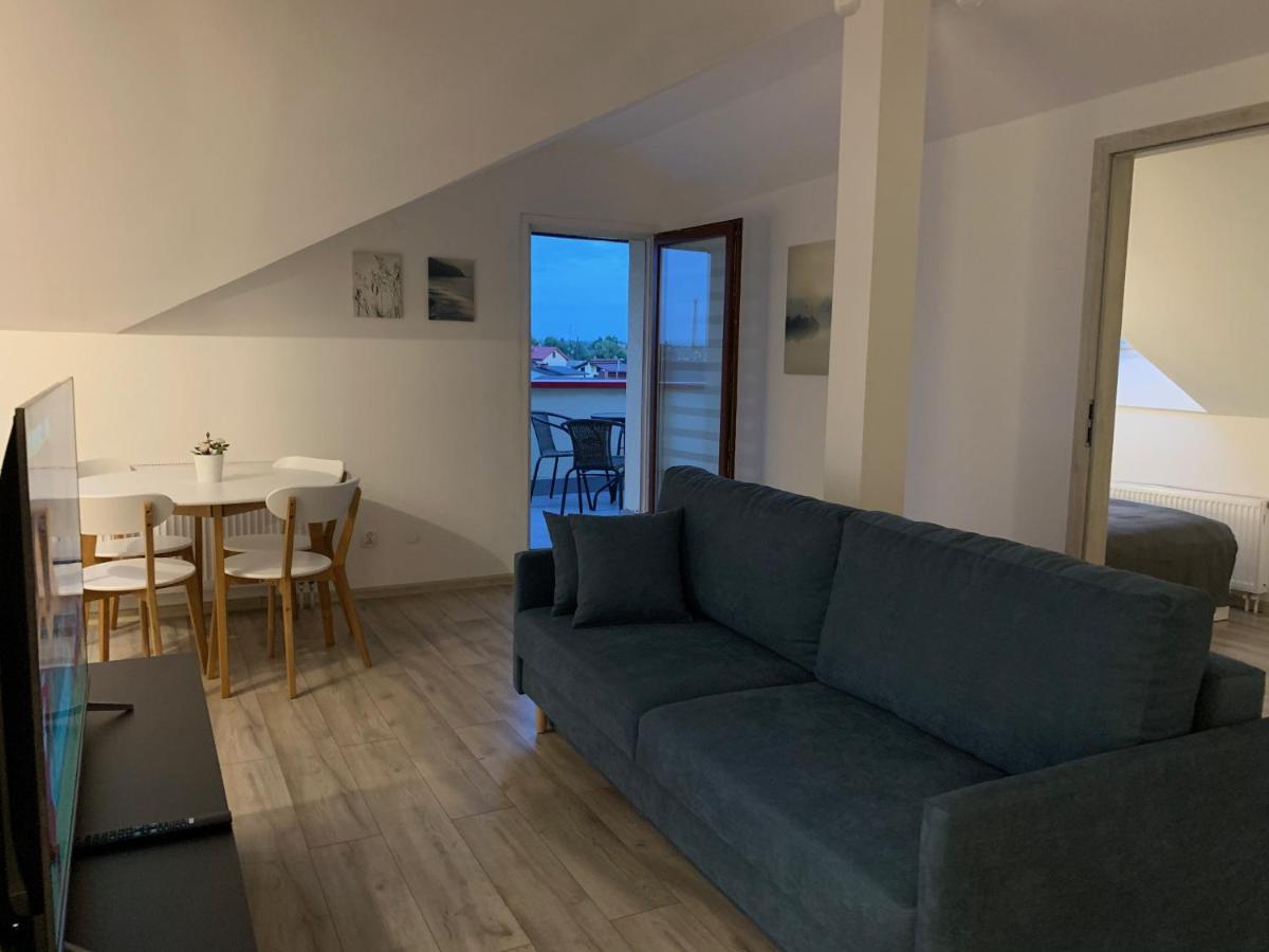 Apartament Pod Gwiazdami Daire Ostrów Wielkopolski Dış mekan fotoğraf